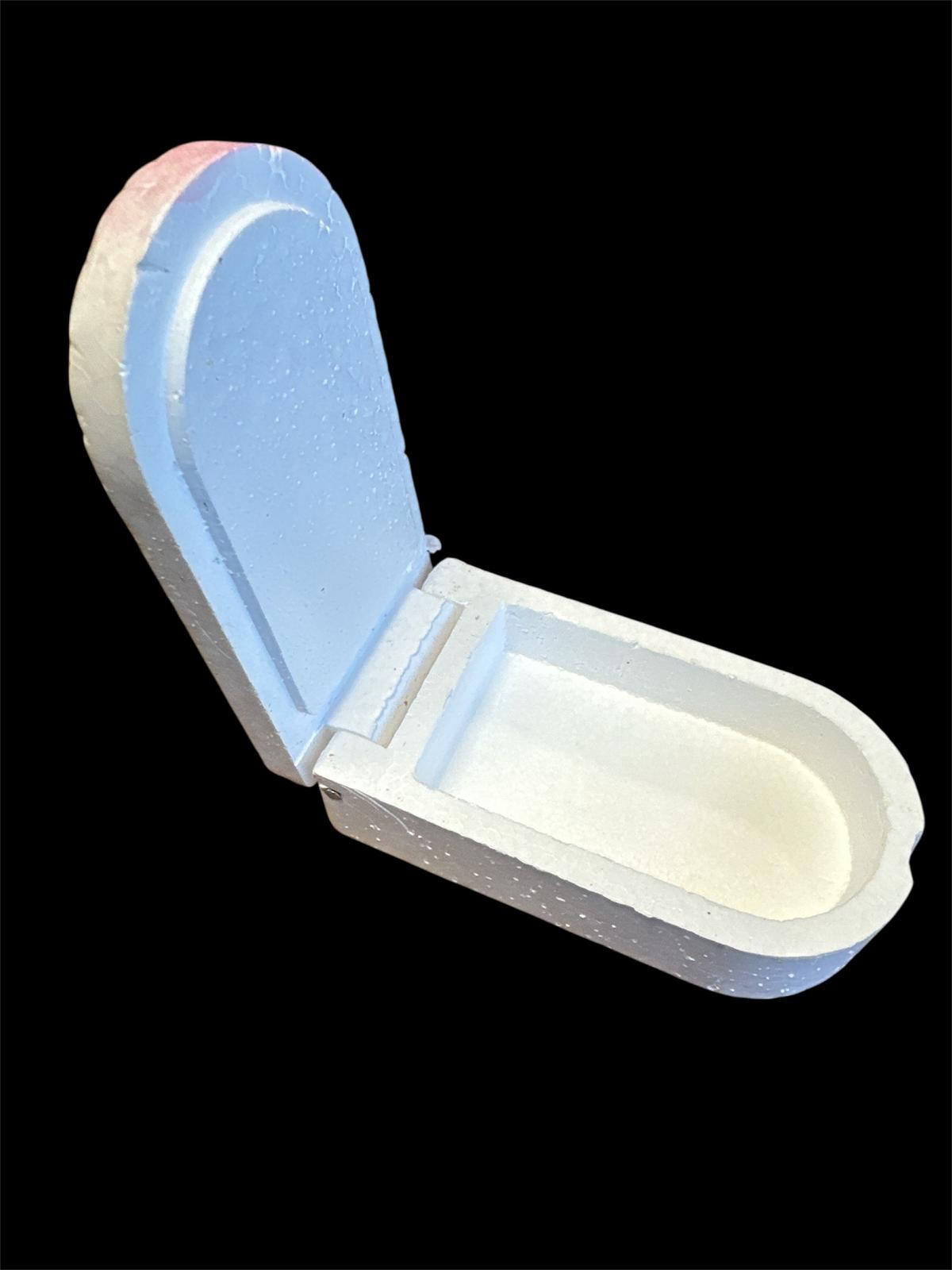 Elussööda karp peno BTF ovaalne 90x50x30mm 111